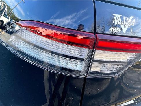 Certified 2022 Lincoln Aviator Reserve w/ Equipment Group 201A image 30