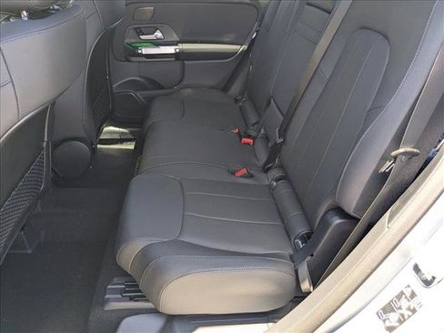 New 2025 Mercedes-Benz GLB 250 image 15