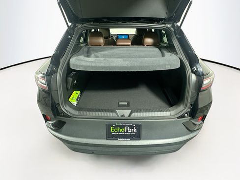 Used 2023 Volkswagen ID.4 Pro RWD image 29