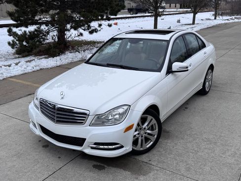 Used 2013 Mercedes-Benz C 250 Sedan image 1
