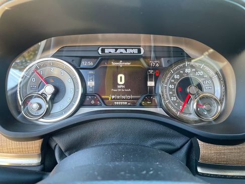 Used 2019 RAM 1500 Limited image 17