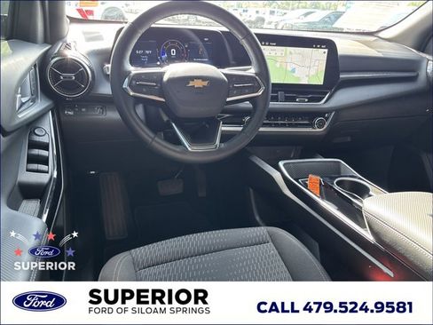 Used 2025 Chevrolet Equinox LT FWD image 15