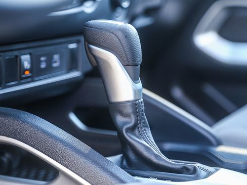 Used 2022 Nissan Frontier SV w/ Technology Package image 23