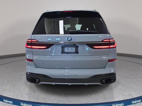 Used 2024 BMW X7 xDrive40i w/ M Sport Package AWD/4WD image 8