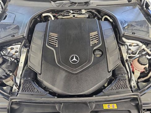 Used 2022 Mercedes-Benz S 580 4MATIC Sedan w/ Warmth & Comfort Package image 34