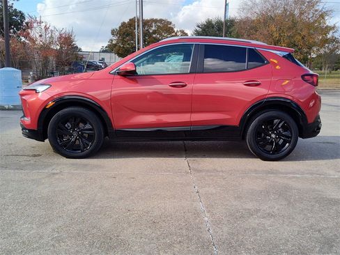 Used 2024 Buick Encore GX Sport Touring w/ Comfort Package image 4