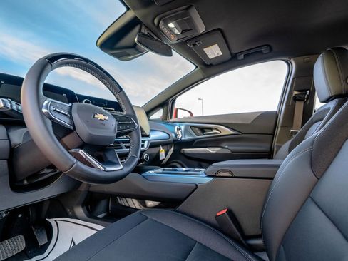 New 2024 Chevrolet Equinox EV LT w/ Active Safety Package 3 FWD image 5
