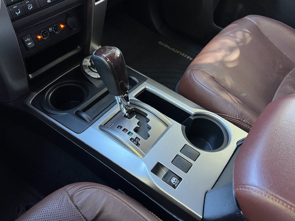 Used 2015 Toyota 4Runner Limited AWD/4WD image 42
