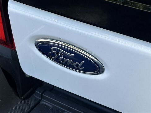 Used 2026 Ford F350 Platinum w/ Tremor Off-Road Package AWD/4WD image 26