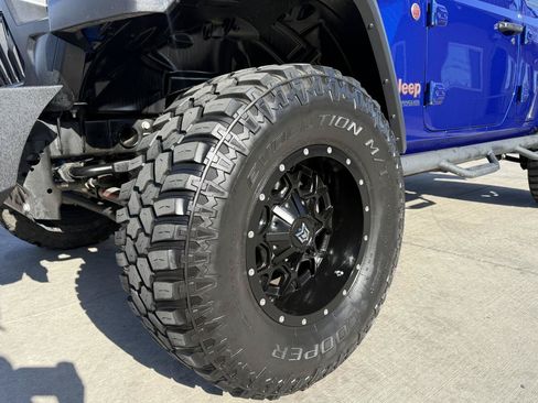 Used 2018 Jeep Wrangler Unlimited Rubicon AWD/4WD image 10