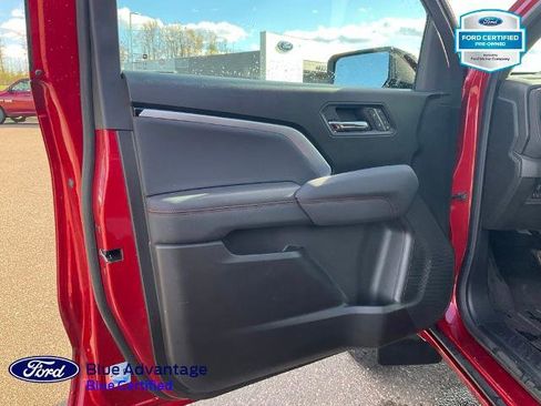 Used 2023 Chevrolet Colorado Z71 w/ Z71 Convenience Package 2 AWD/4WD image 16
