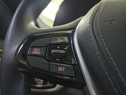 Used 2019 BMW 530i w/ Convenience Package image 20