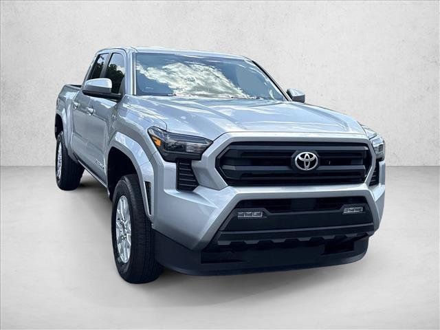 Certified 2024 Toyota Tacoma SR5 AWD/4WD image 3