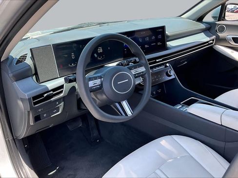 Used 2025 Hyundai Sonata SEL FWD image 16