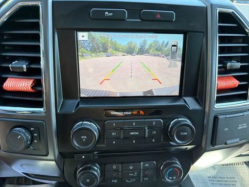 Used 2016 Ford F150 XLT w/ Equipment Group 302A Luxury AWD/4WD image 22