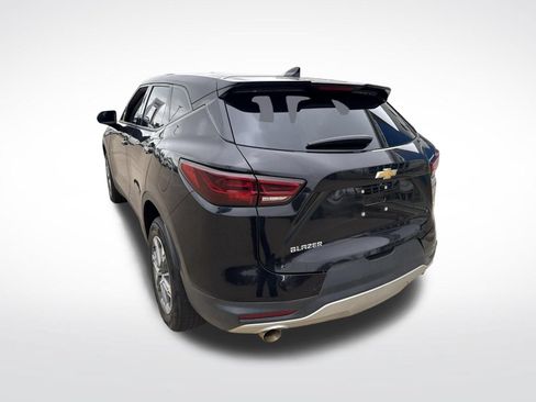 Used 2023 Chevrolet Blazer LT FWD image 9