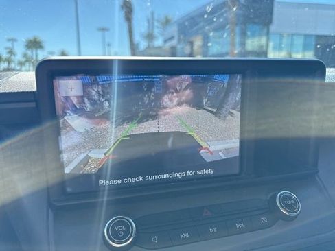 Used 2024 Ford Maverick XL image 6