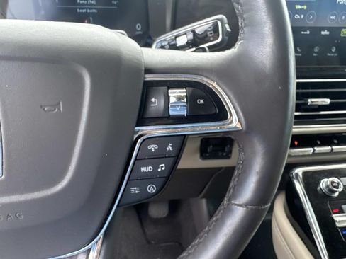Used 2023 Lincoln Navigator Reserve AWD/4WD image 25