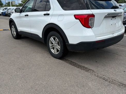 Used 2023 Ford Explorer 4WD image 4