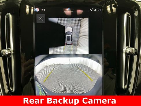 Used 2026 Volvo XC40 B5 Plus w/ Protection Package Premier image 4