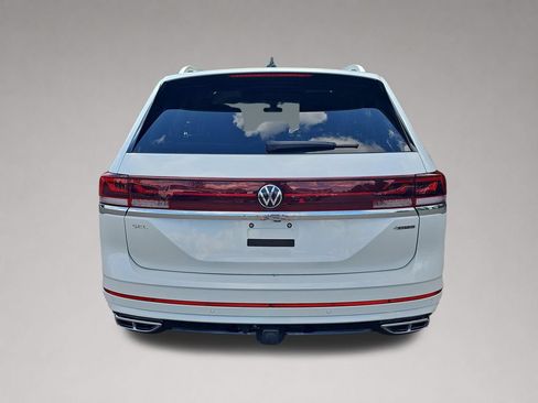 Used 2024 Volkswagen Atlas SEL Premium R-Line AWD/4WD image 4