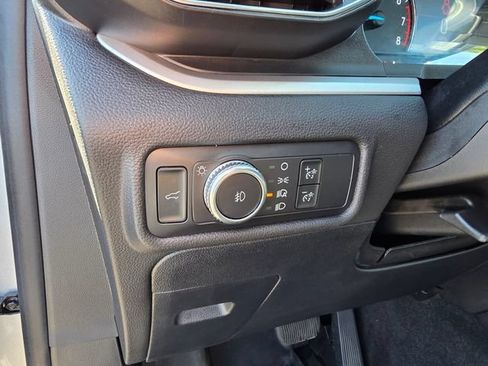 Used 2021 Ford Explorer XLT w/ Equipment Group 202A AWD/4WD image 21