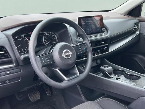 Used 2023 Nissan Rogue SV image 13