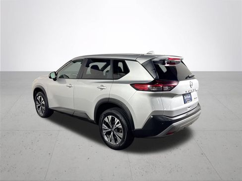 Used 2023 Nissan Rogue SV AWD/4WD image 8