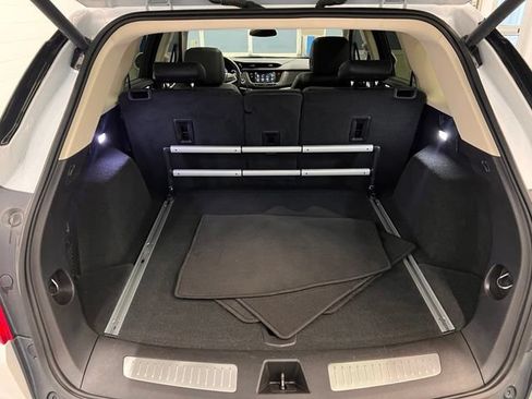 Used 2018 Cadillac XT5 Premium Luxury w/ Driver Assist Package AWD/4WD image 10