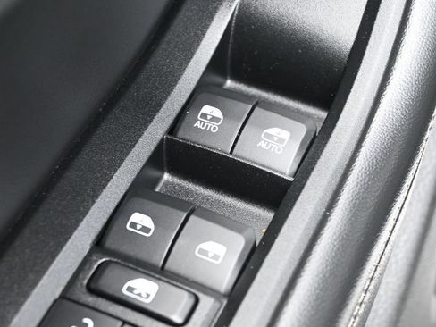 Used 2024 Jeep Grand Cherokee Altitude AWD/4WD image 14