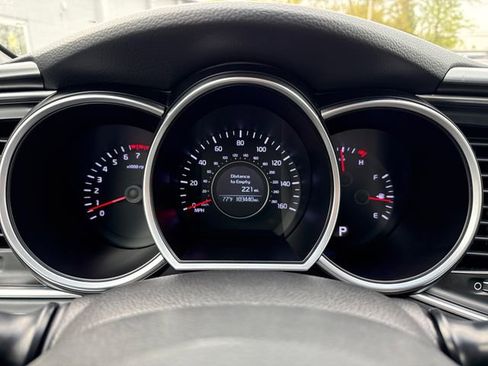 Used 2015 Kia Optima LX FWD image 17