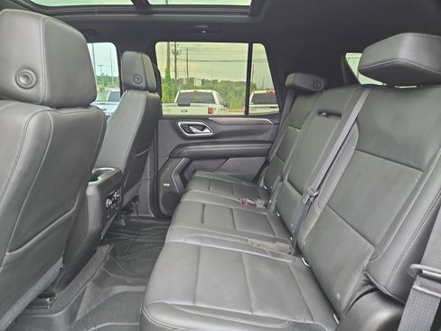 Used 2021 Chevrolet Tahoe Z71 w/ Z71 Signature Package AWD/4WD image 15