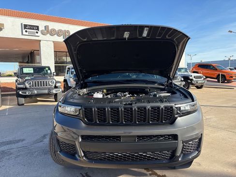 New 2025 Jeep Grand Cherokee L Altitude RWD image 53
