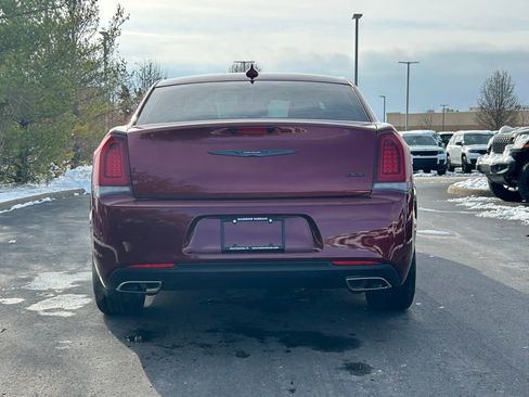 Certified 2023 Chrysler 300 Touring w/ Sport Appearance Package image 6