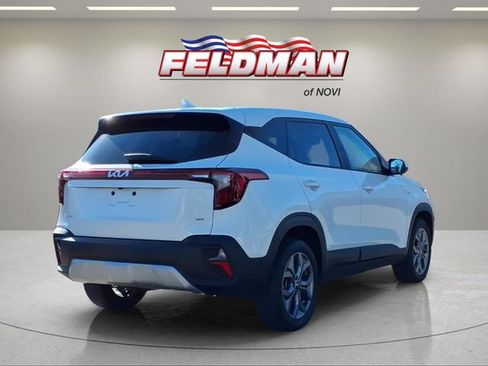 Used 2025 Kia Seltos LX AWD/4WD image 6