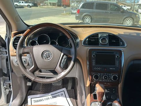 Used 2016 Buick Enclave Leather image 16