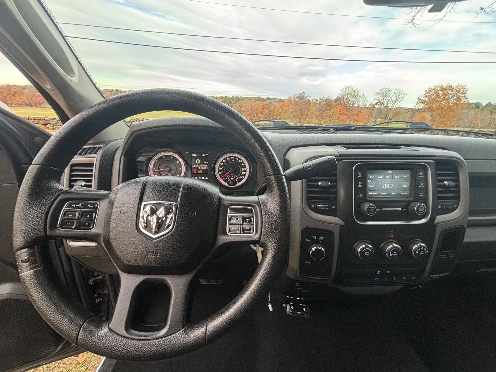 Used 2015 RAM 2500 Tradesman w/ Chrome Appearance Group AWD/4WD image 5