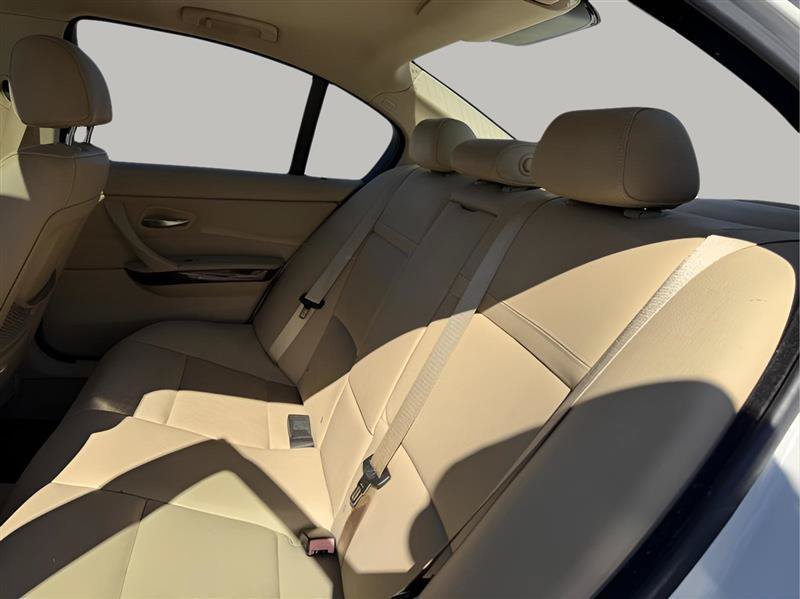 Used 2009 BMW 328i Sedan RWD image 21