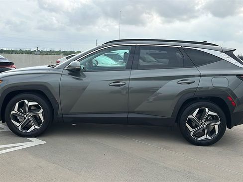 Certified 2023 Hyundai Tucson Limited FWD image 10