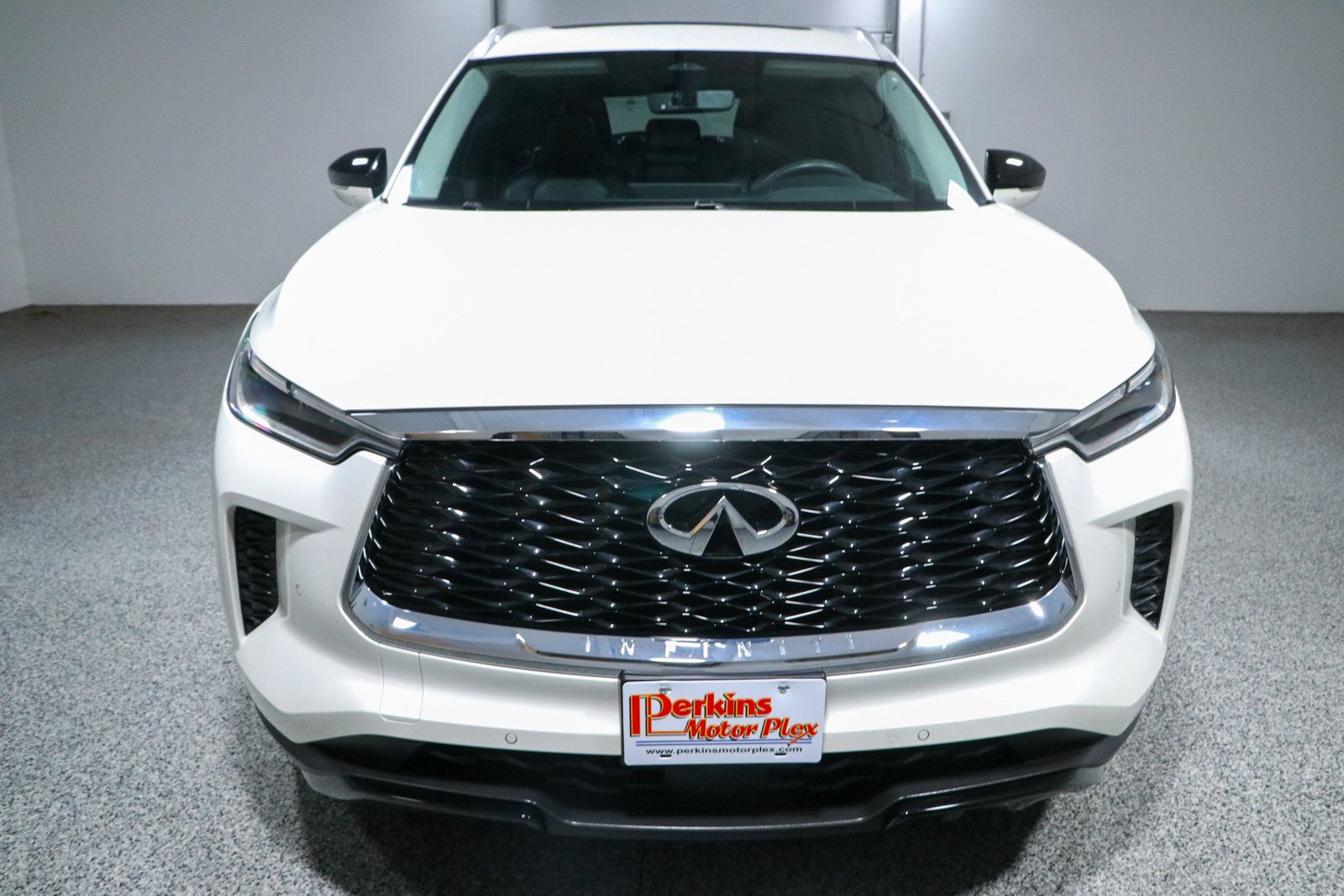Used 2023 INFINITI QX60 Luxe w/ Cargo Package AWD/4WD image 4