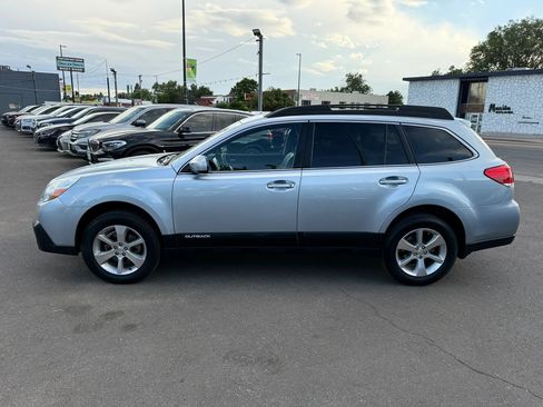 Used 2014 Subaru Outback 2.5i Limited AWD/4WD image 6