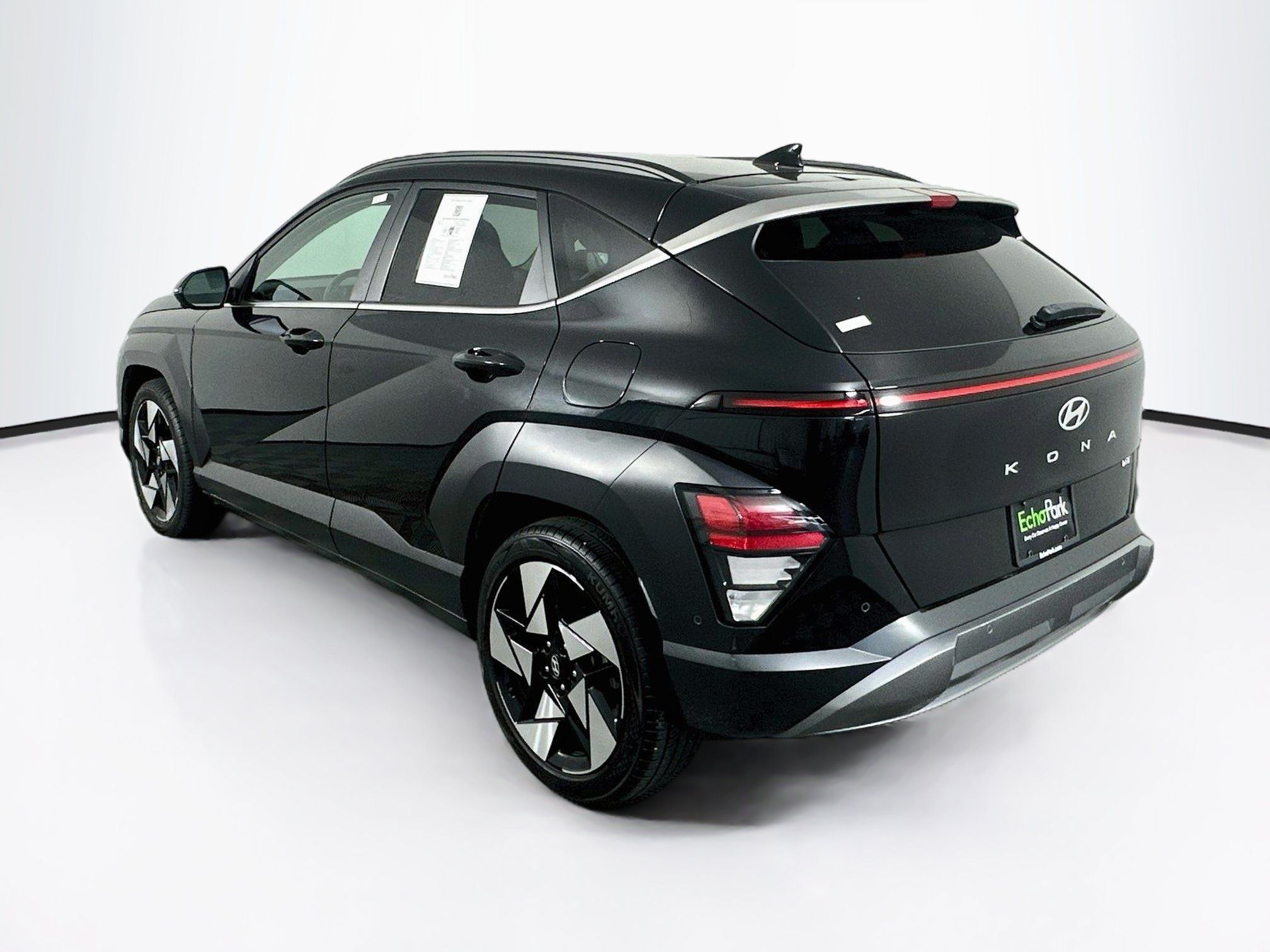 Used 2024 Hyundai Kona Limited FWD image 5