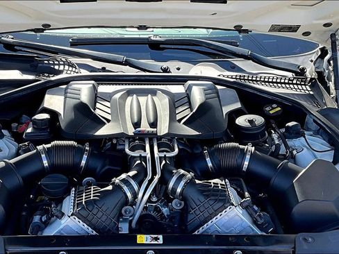 Used 2017 BMW M6 Gran Coupe RWD image 32