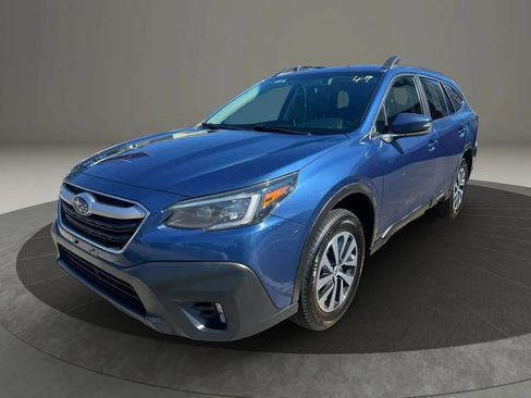 Used 2022 Subaru Outback Premium AWD/4WD image 1