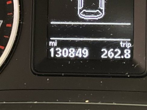 Used 2014 Volkswagen Tiguan S image 23