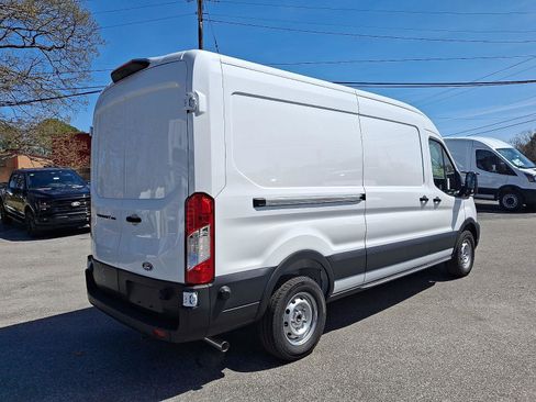 New 2026 Ford Transit 250 148 Medium Roof image 4