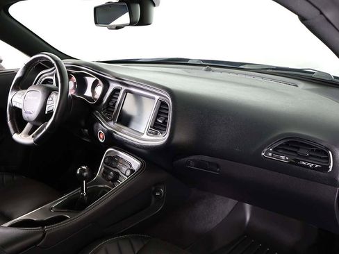 Used 2016 Dodge Challenger SRT Hellcat image 27