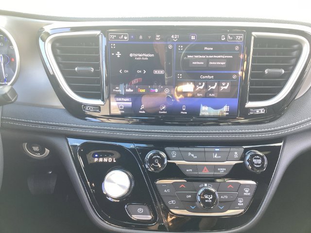 New 2027 Chrysler Pacifica Select AWD/4WD image 11