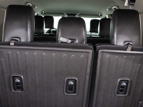 Used 2023 Nissan Pathfinder SL w/ Lighting Package (N92) image 30