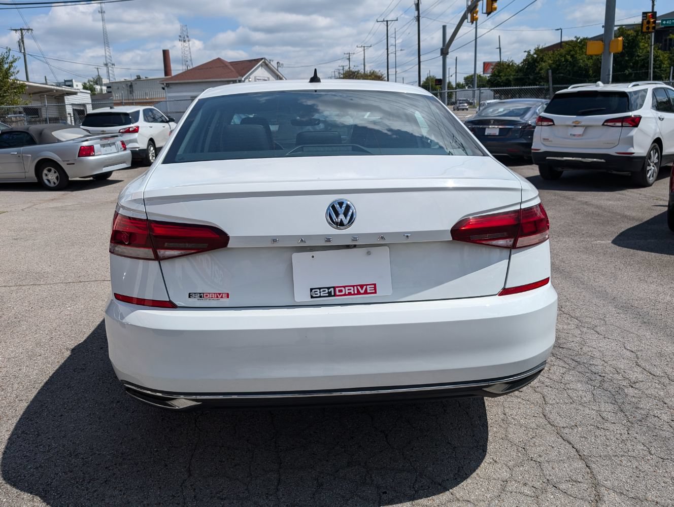Used 2020 Volkswagen Passat 2.0T SE FWD image 7